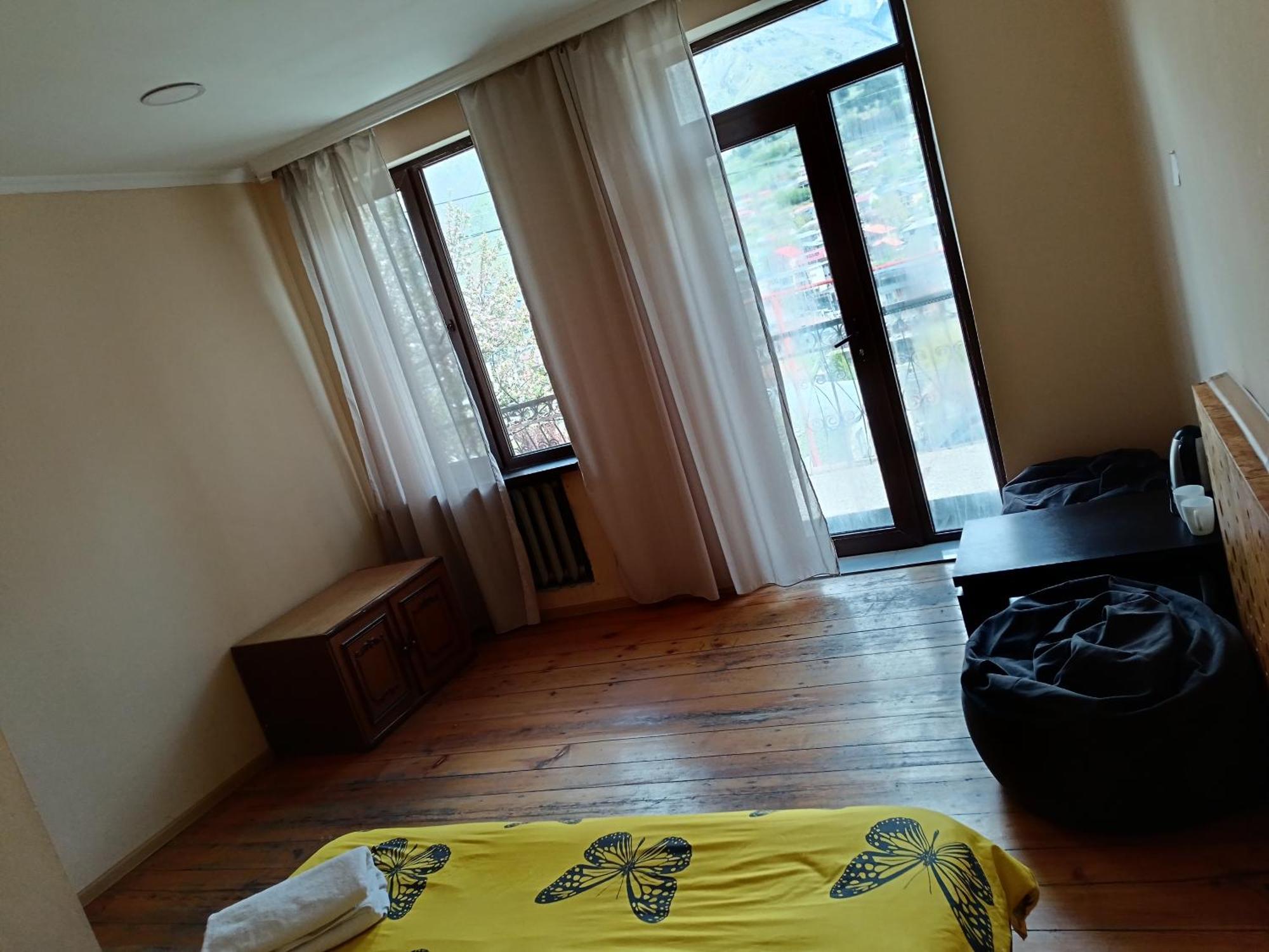 Belas Guesthouse Kazbegi Εξωτερικό φωτογραφία