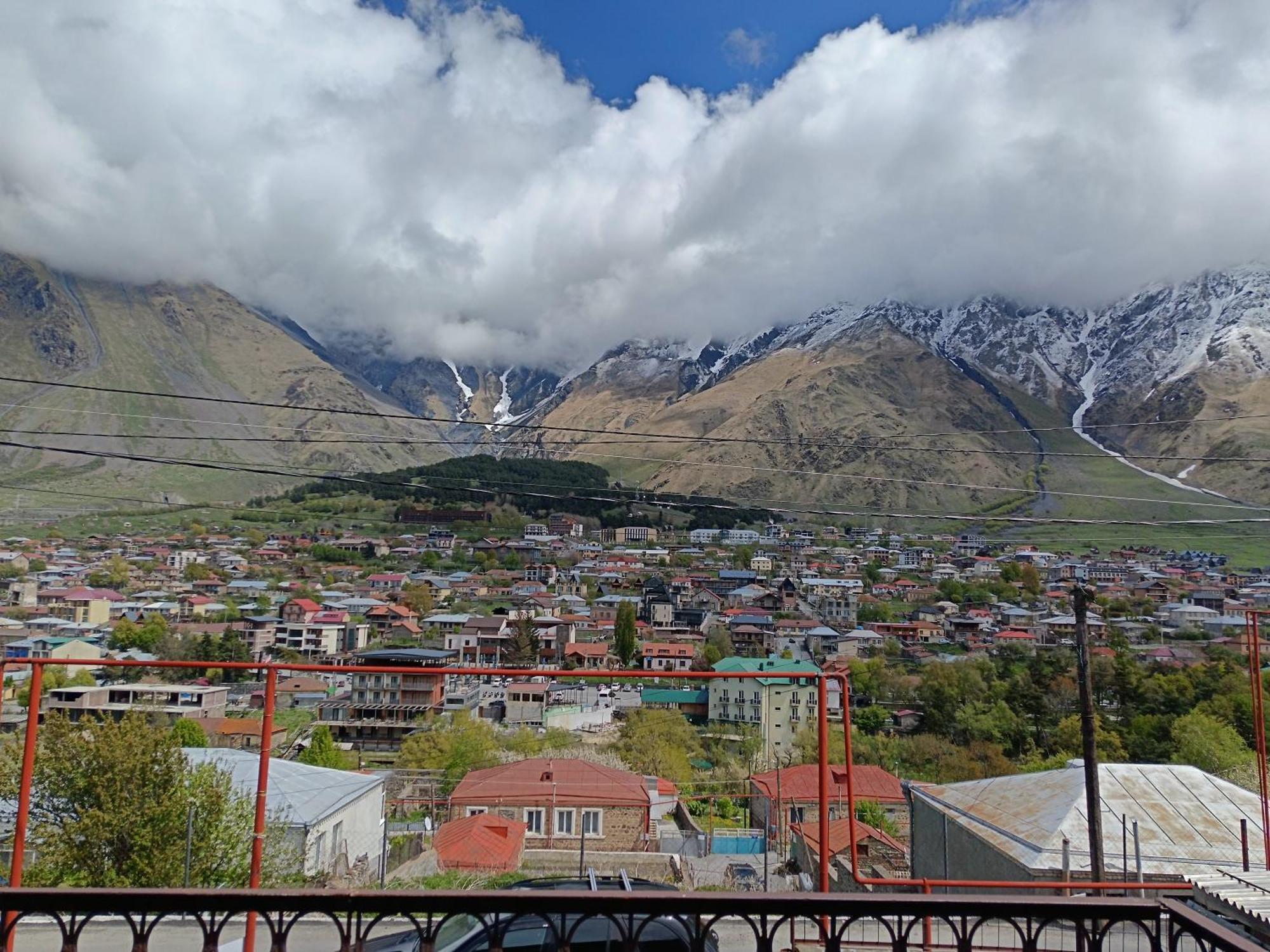 Belas Guesthouse Kazbegi Εξωτερικό φωτογραφία