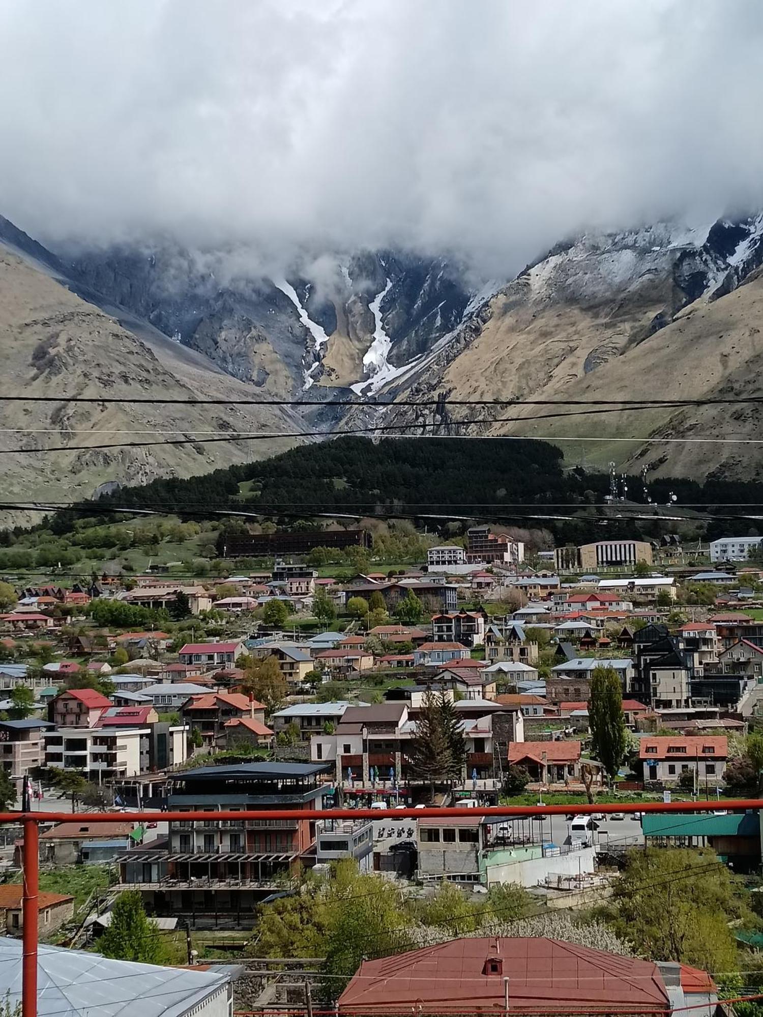 Belas Guesthouse Kazbegi Εξωτερικό φωτογραφία